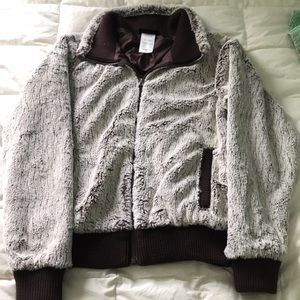 Women’s Patagonia fuzzy zip up jacket, size small
